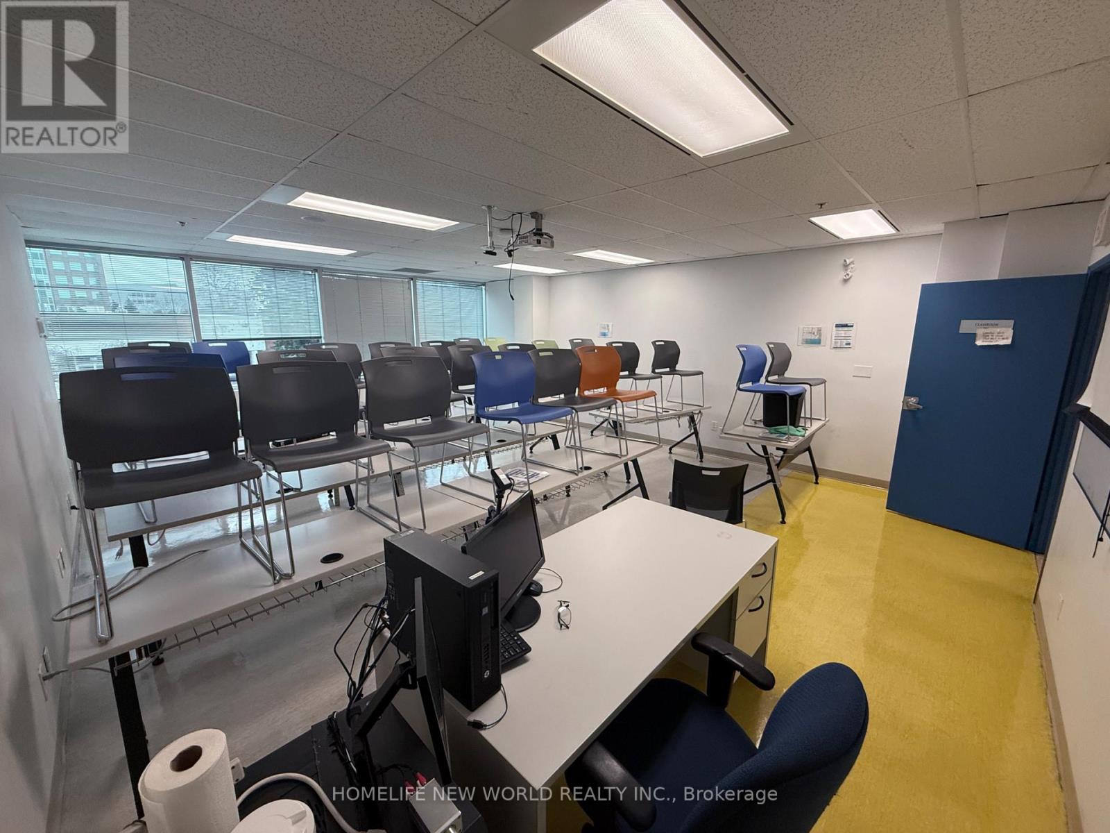 2nd Floor - 265 Yorkland Boulevard, Toronto (Henry Farm), Ontario  M2J 1S5 - Photo 15 - C12820110