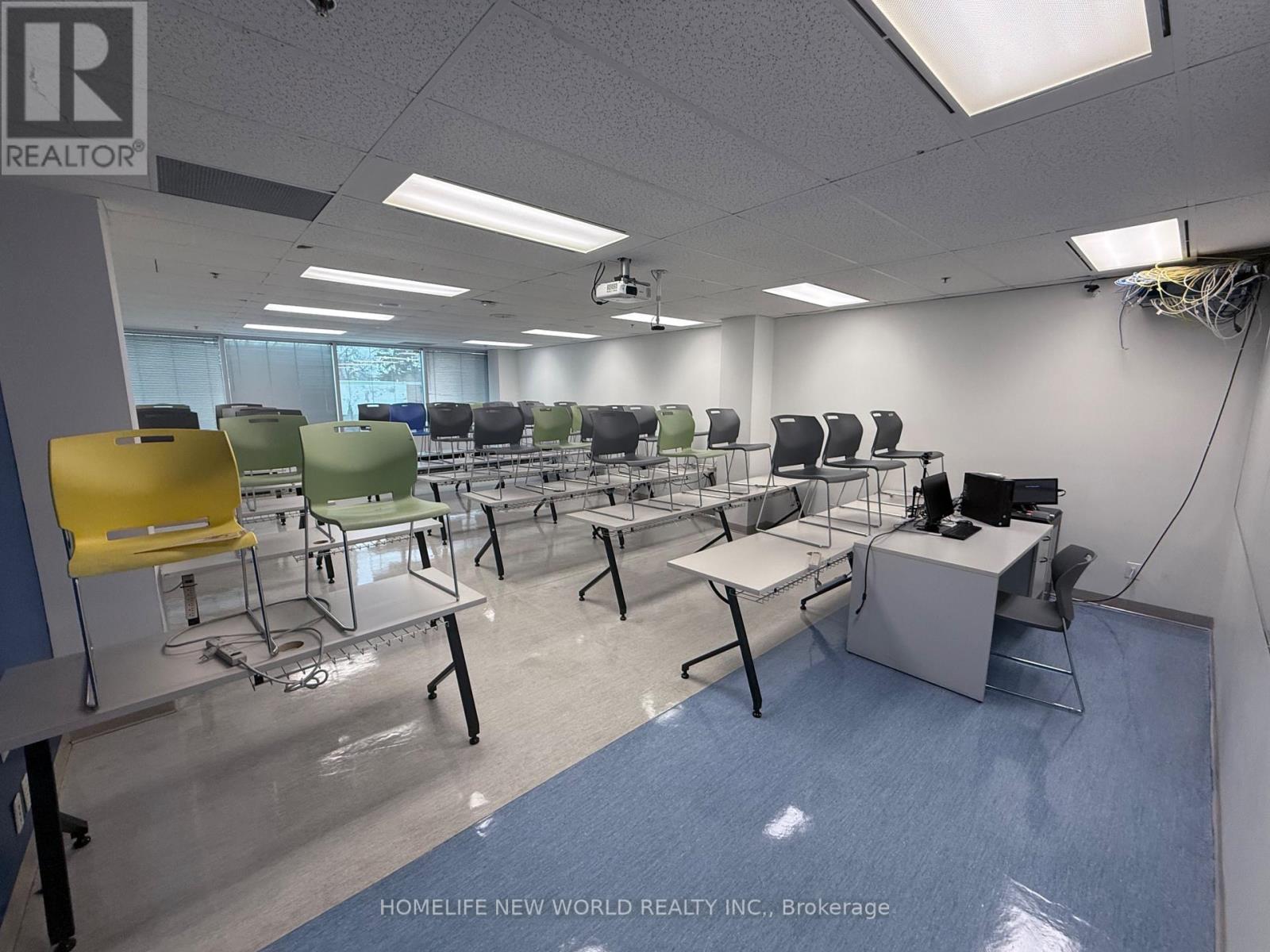 2nd Floor - 265 Yorkland Boulevard, Toronto (Henry Farm), Ontario  M2J 1S5 - Photo 18 - C12820110