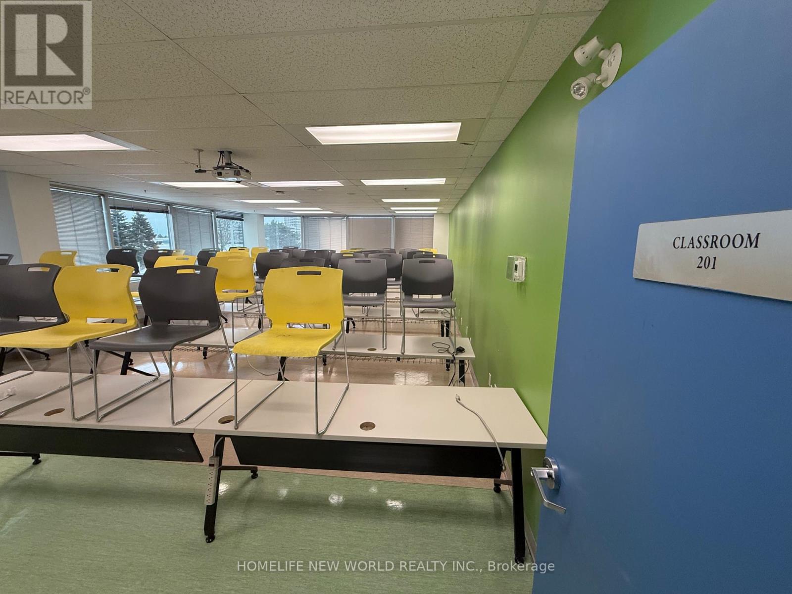 2nd Floor - 265 Yorkland Boulevard, Toronto (Henry Farm), Ontario  M2J 1S5 - Photo 21 - C12820110