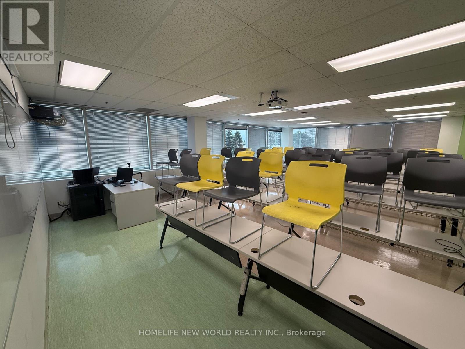 2nd Floor - 265 Yorkland Boulevard, Toronto (Henry Farm), Ontario  M2J 1S5 - Photo 22 - C12820110