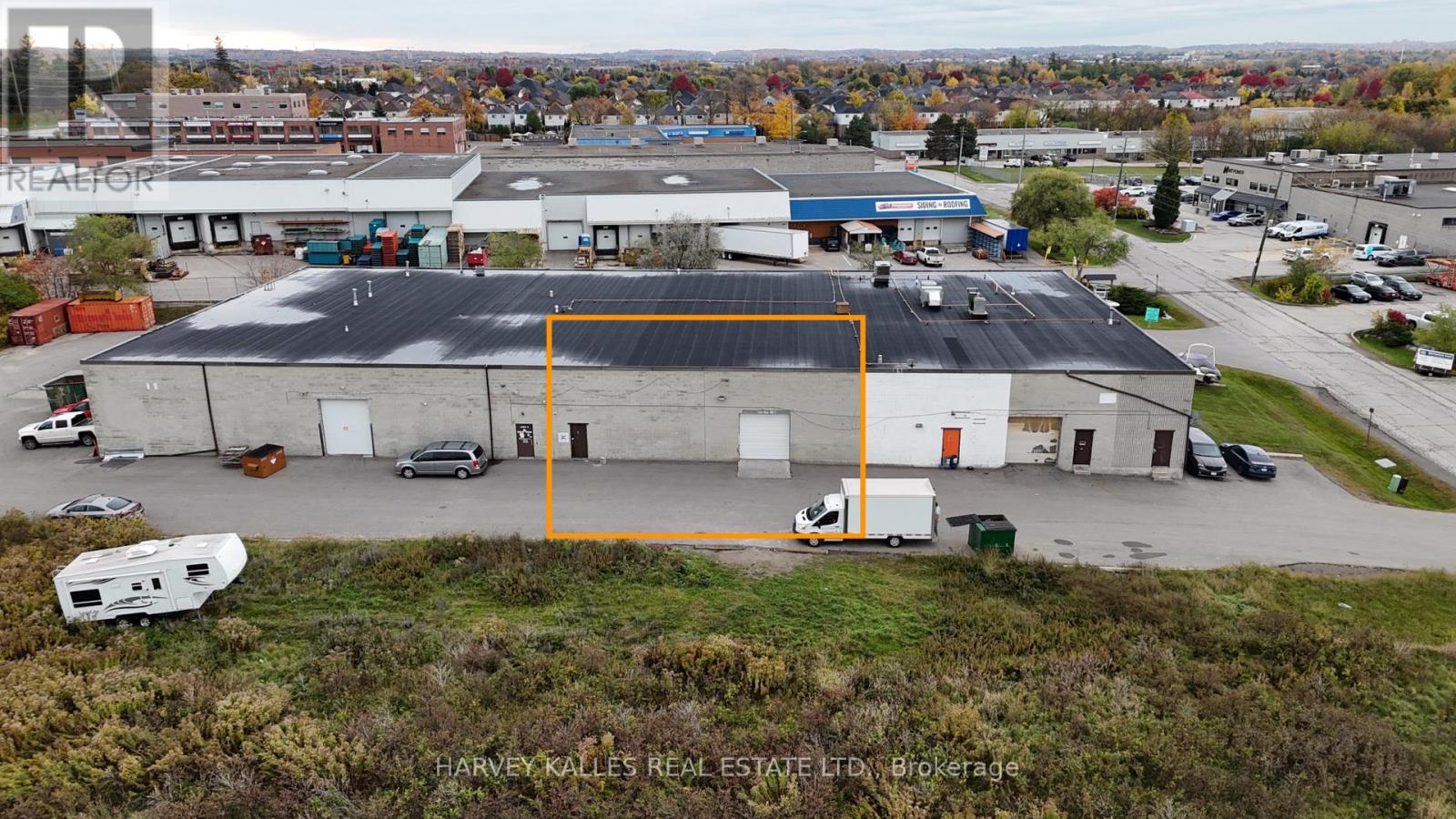 6 - 589 Steven Court, Newmarket, Ontario  L3Y 6Z3 - Photo 2 - N12717386