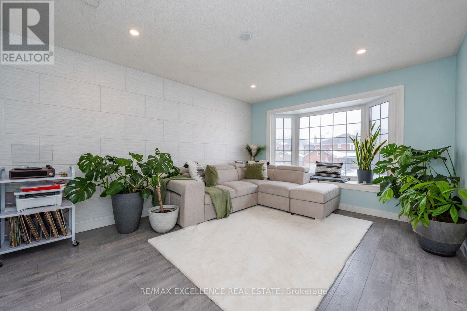 60 Kesteven Crescent, Brampton, Ontario  L6W 4E5 - Photo 15 - W12817510