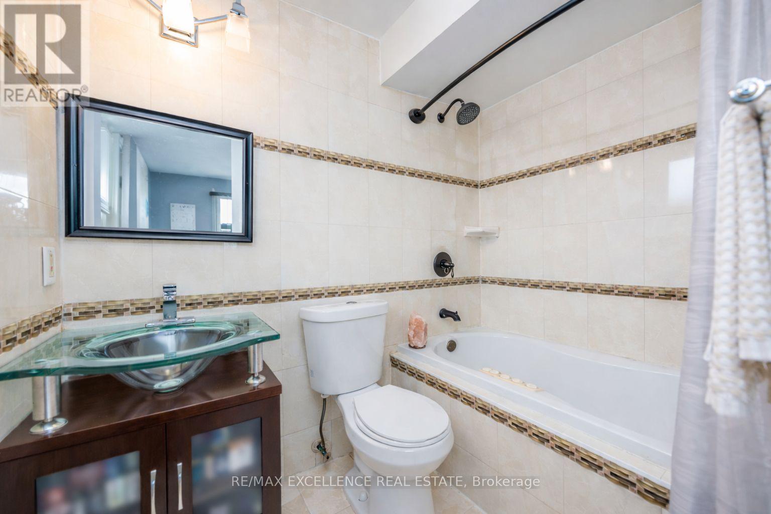 60 Kesteven Crescent, Brampton, Ontario  L6W 4E5 - Photo 22 - W12817510