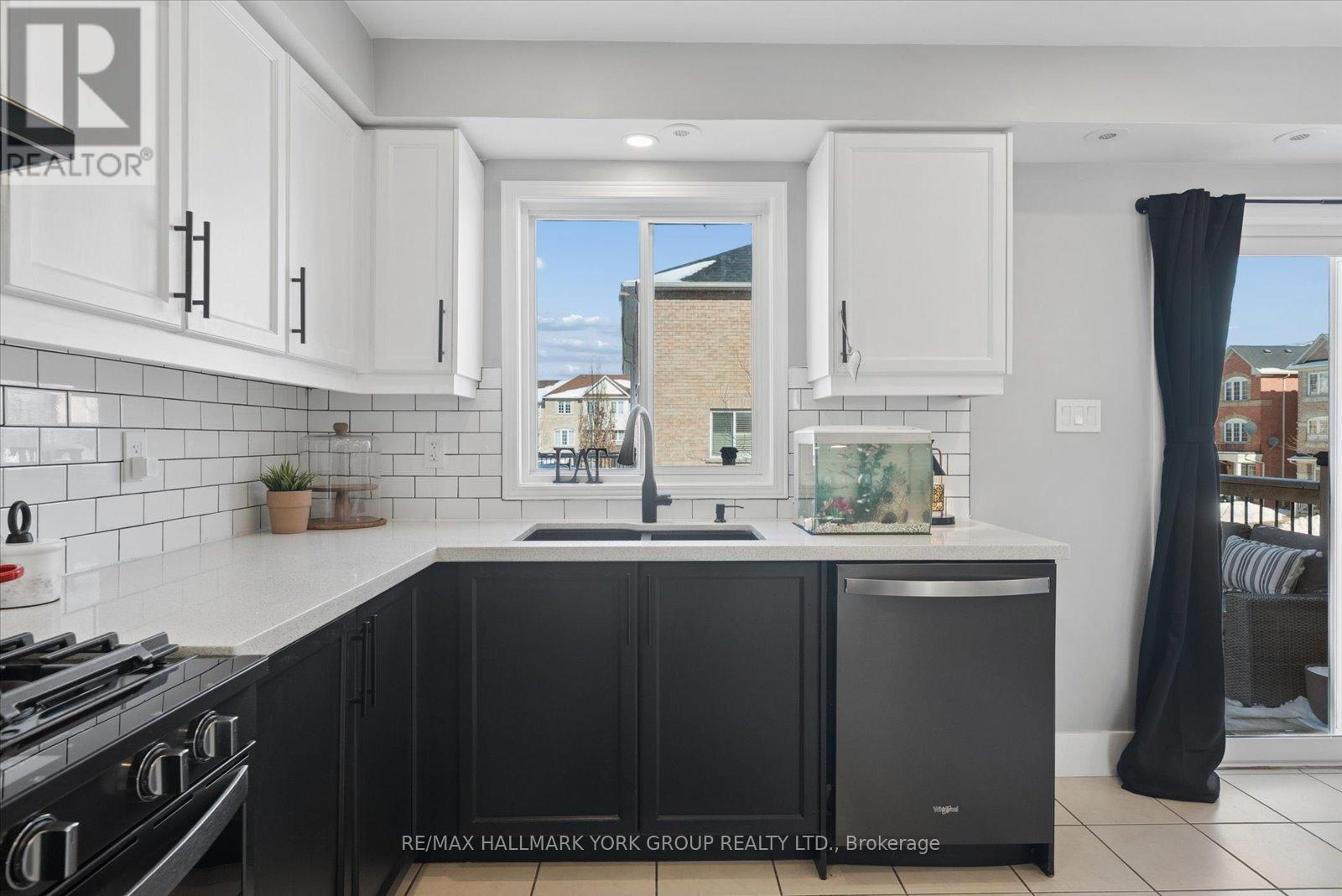 56 Goulden Crescent, Toronto, Ontario  M1L 0A7 - Photo 10 - E12820080