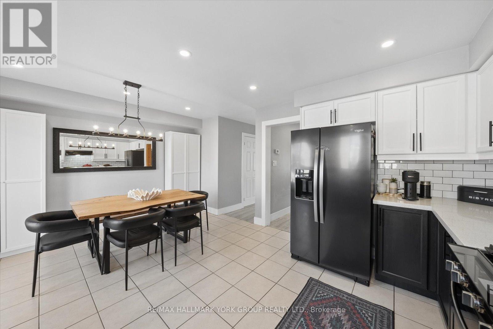 56 Goulden Crescent, Toronto, Ontario  M1L 0A7 - Photo 11 - E12820080