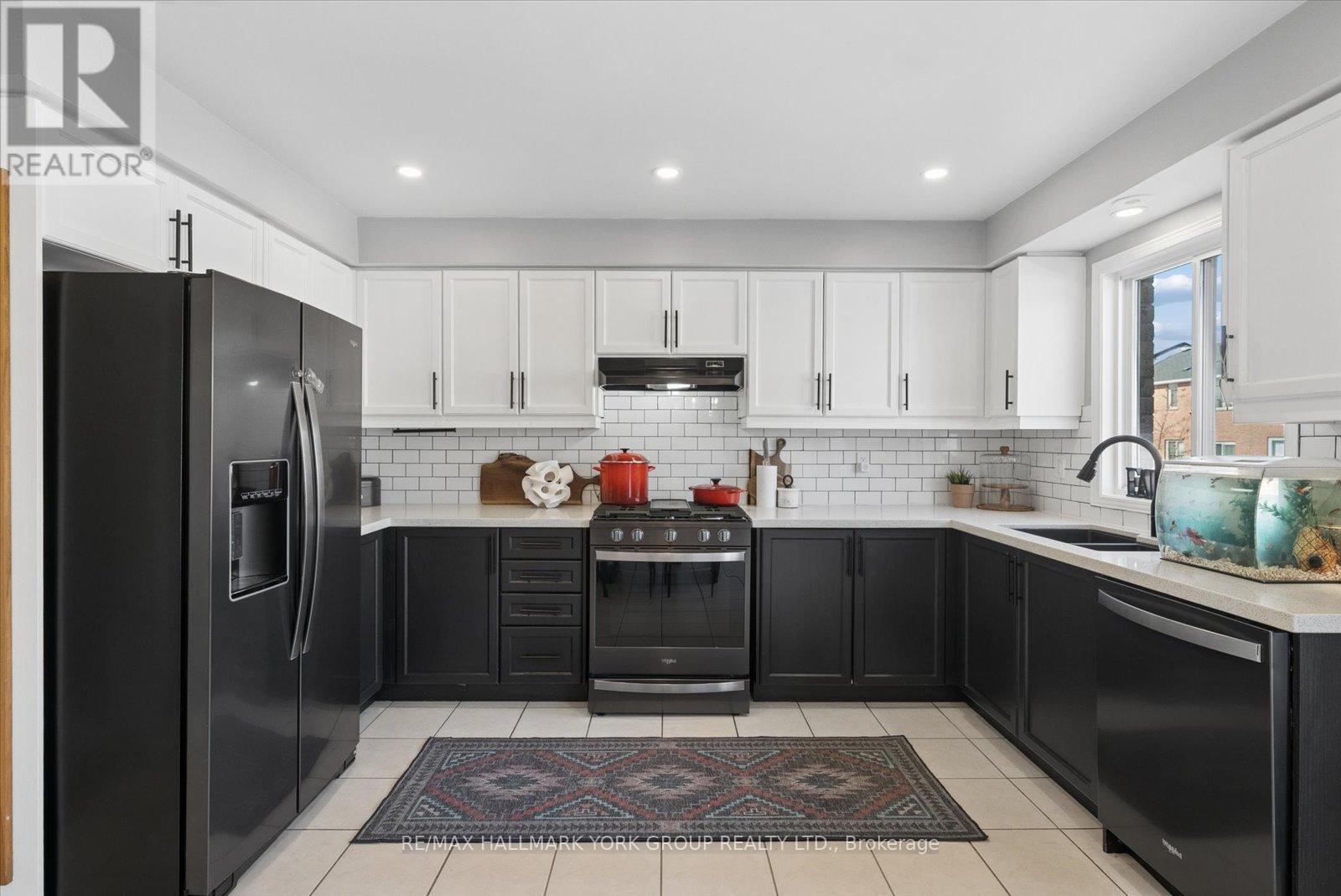 56 Goulden Crescent, Toronto, Ontario  M1L 0A7 - Photo 7 - E12820080