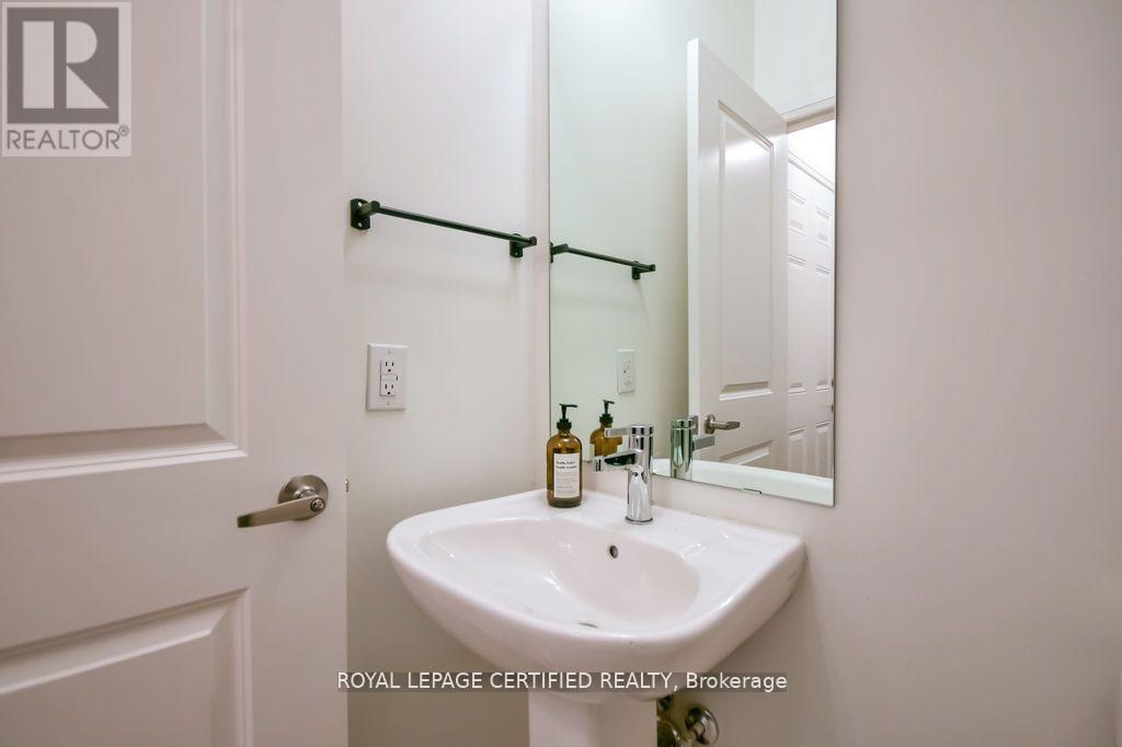 103 Sagewood Avenue, Barrie, Ontario  L9J 0K5 - Photo 25 - S12820190