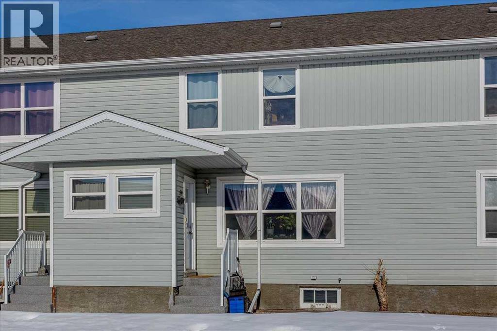 39 Poplar Crescent, Springbrook, Alberta  T4S 1V4 - Photo 2 - A2285294