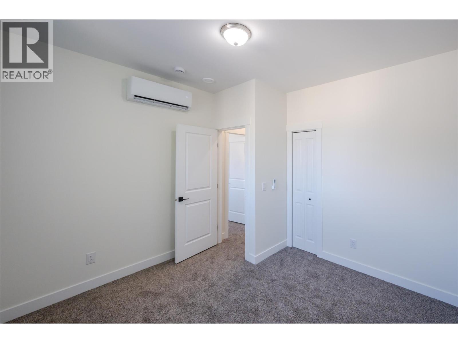 11612 Victoria Road S Unit# 101 Summerland Photo 24