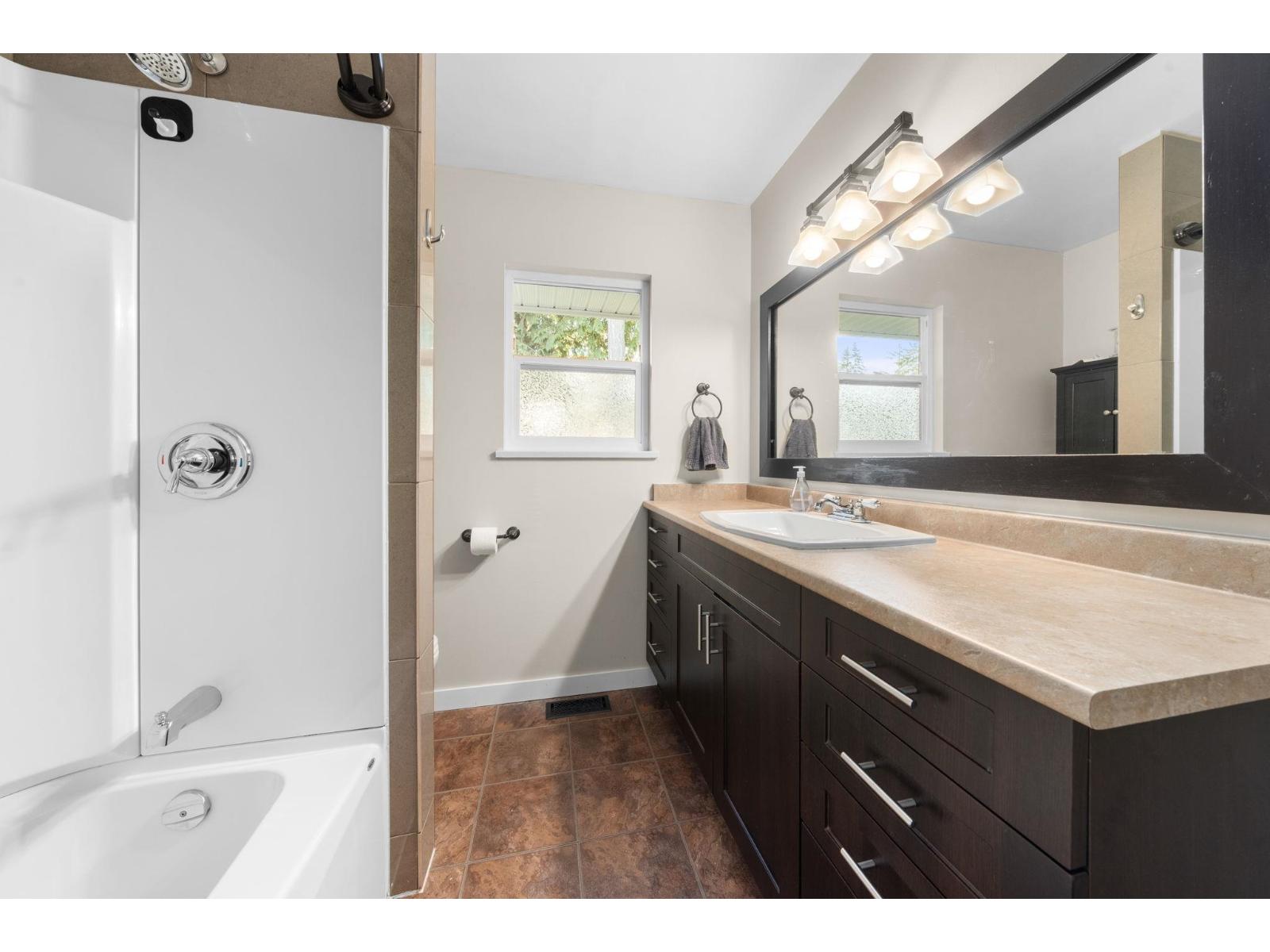 20722 46a Avenue, Langley, British Columbia  V3A 3J9 - Photo 22 - R3089356