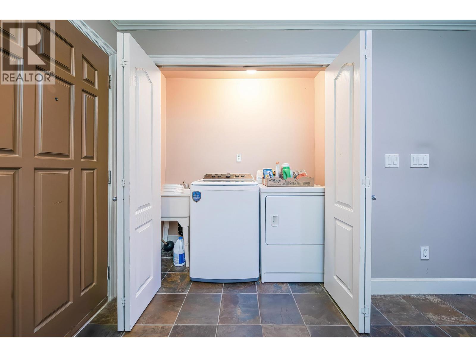 7987 13th Avenue, Burnaby, British Columbia  V3N 2E8 - Photo 5 - R3092098