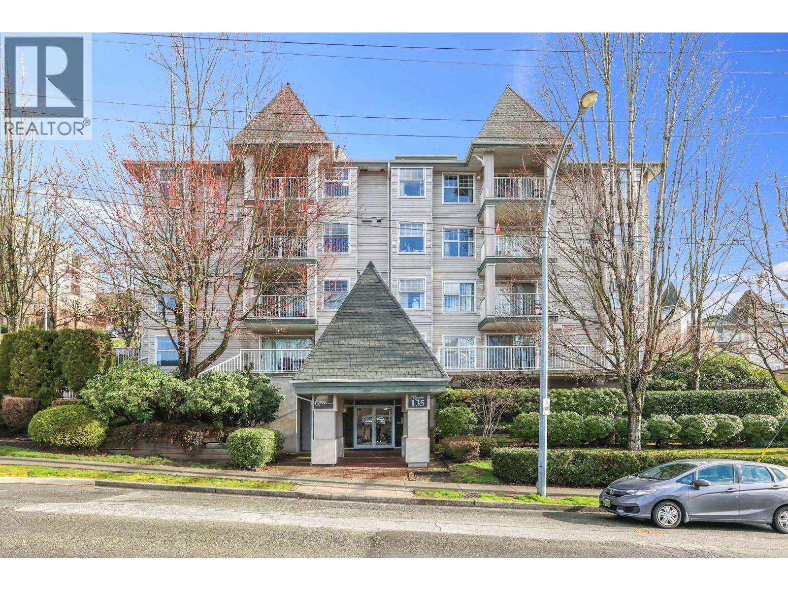 304 135 ELEVENTH STREET, New Westminster, British Columbia