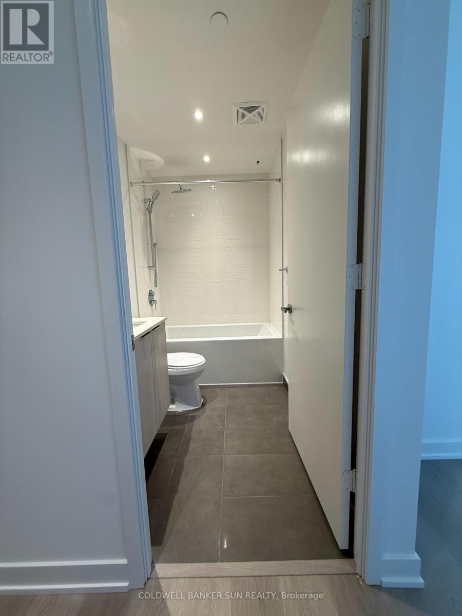 1812 - 448 Burnhamthorpe Road W, Mississauga, Ontario  L5B 0R4 - Photo 12 - W12820076