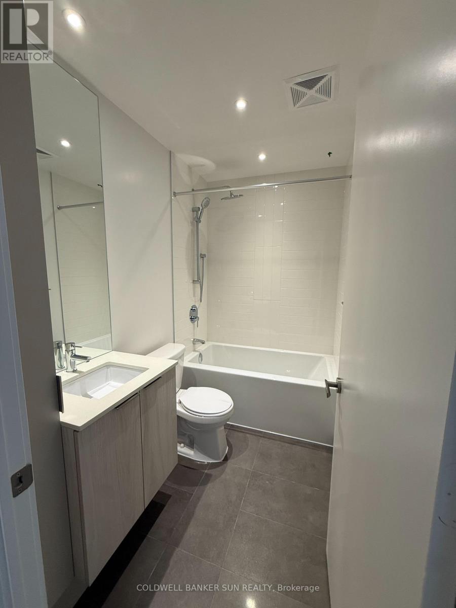 1812 - 448 Burnhamthorpe Road W, Mississauga, Ontario  L5B 0R4 - Photo 14 - W12820076