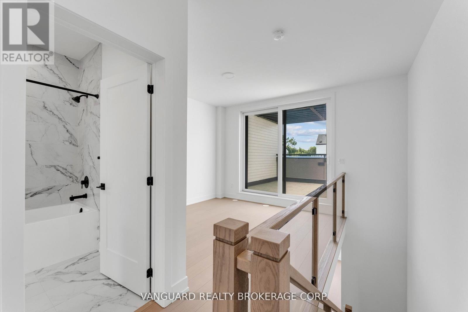 21 - 15 Lou Parsons Way, Mississauga, Ontario  L5H 0B2 - Photo 27 - W12820128