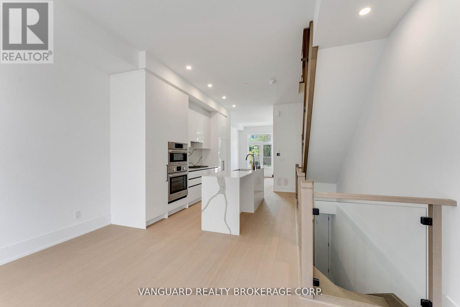 21 - 15 Lou Parsons Way, Mississauga, Ontario  L5H 0B2 - Photo 19 - W12820134