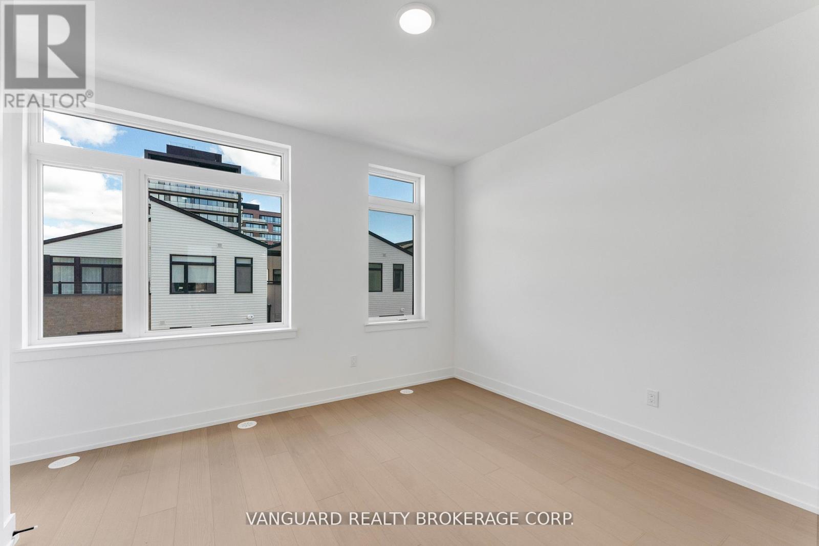 21 - 15 Lou Parsons Way, Mississauga, Ontario  L5H 0B2 - Photo 28 - W12820134