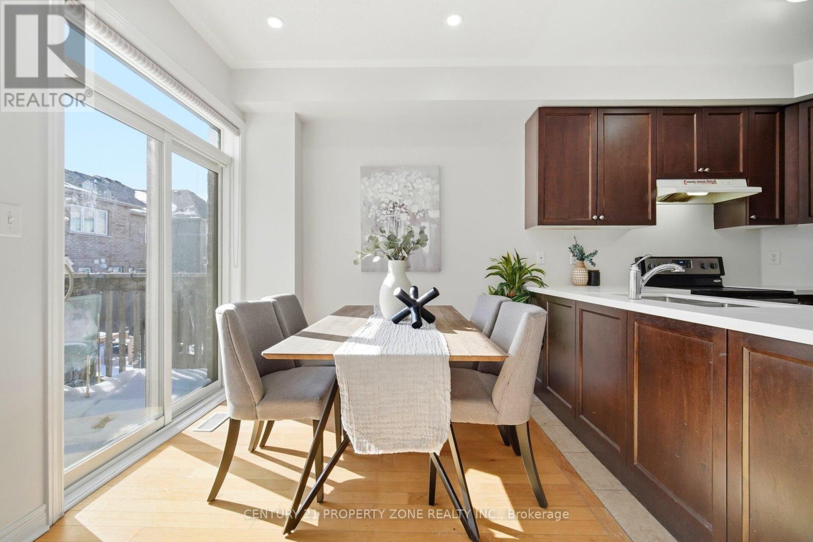 9 Foliage Drive, Brampton, Ontario  L7A 4M7 - Photo 12 - W12820150