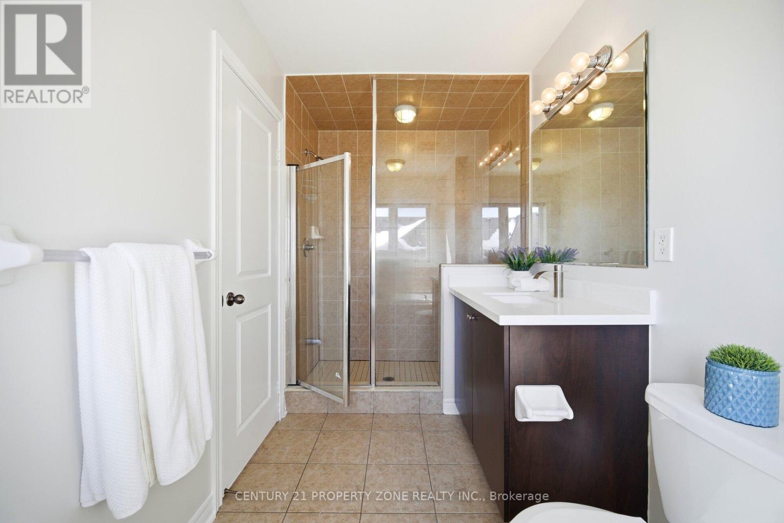 9 Foliage Drive, Brampton, Ontario  L7A 4M7 - Photo 31 - W12820150