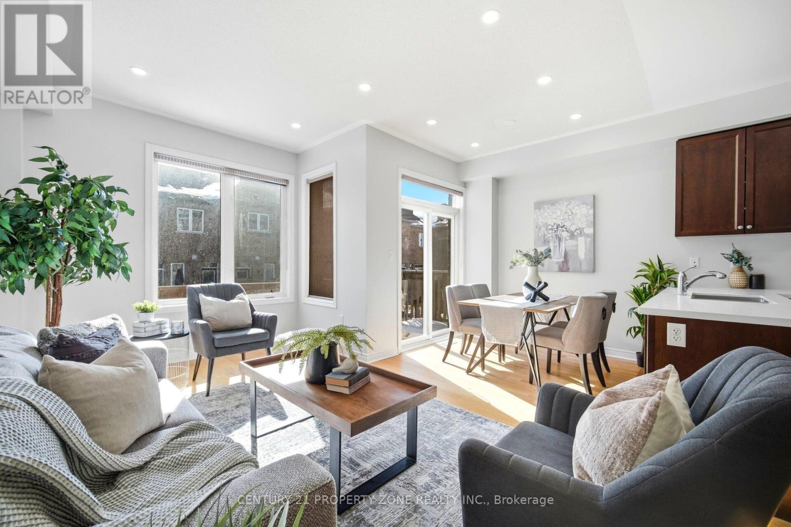 9 Foliage Drive, Brampton, Ontario  L7A 4M7 - Photo 7 - W12820150