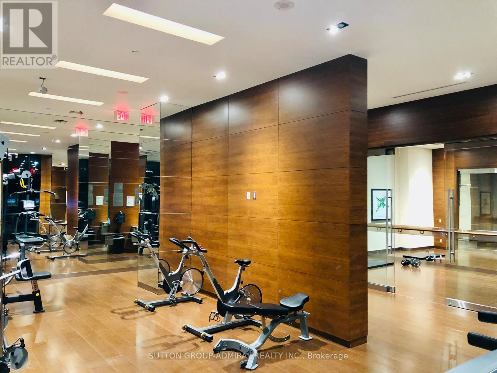 1611 - 9 Valhalla Inn Road E, Toronto, Ontario  M9B 0B2 - Photo 9 - W12820194