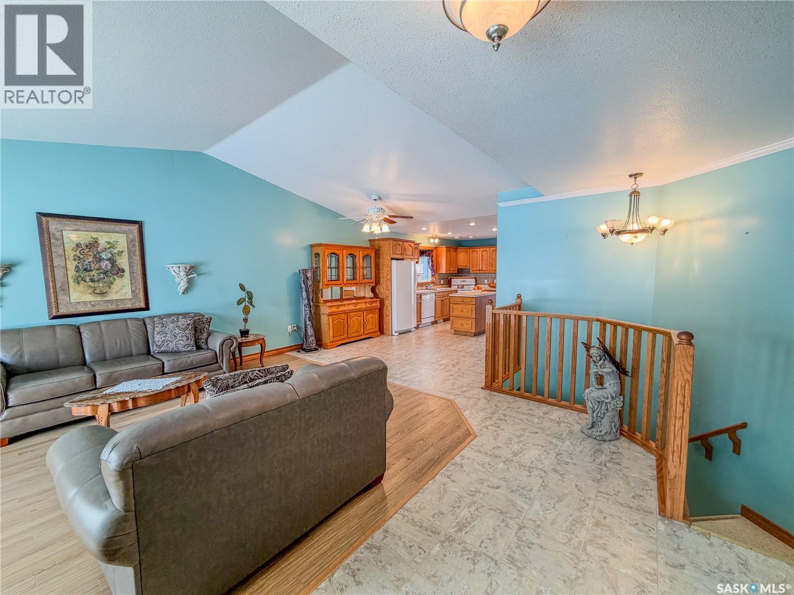 52 Russell Drive, Yorkton, Saskatchewan  S3N 3W2 - Photo 18 - SK029168