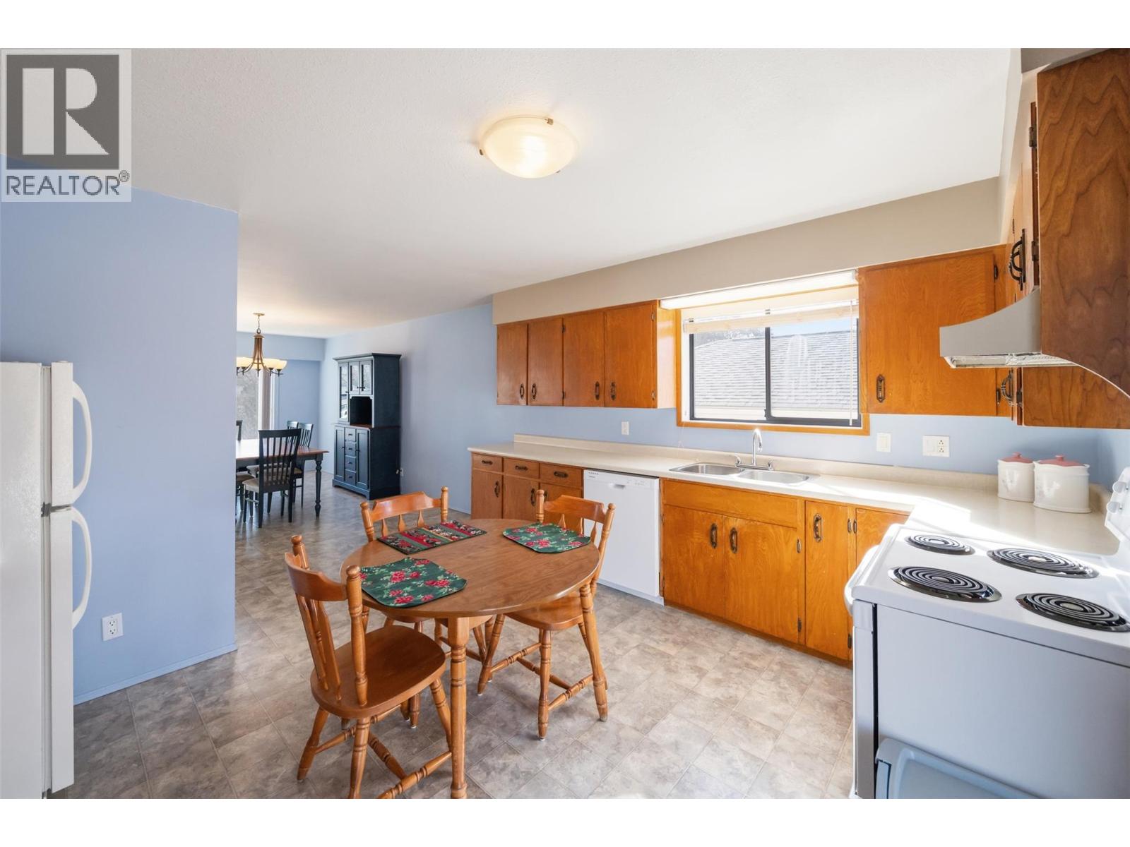 5808 Columbia Street, Oliver, British Columbia  V0H 1T0 - Photo 15 - 10376437