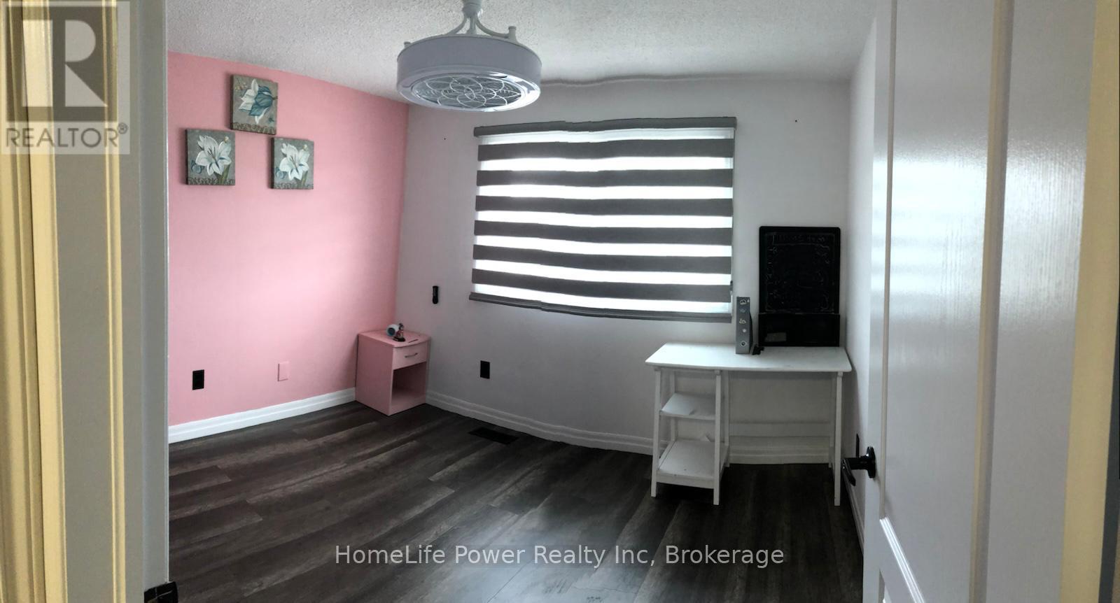 14 Sparrow Court, Brampton, Ontario  L6Y 3P2 - Photo 12 - W12820362