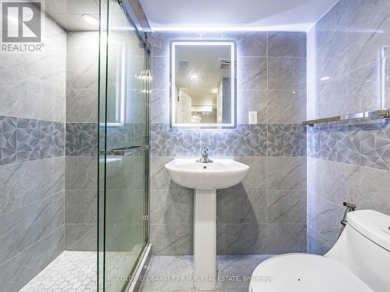 15 George Holley Street, Whitby, Ontario  L1P 0G3 - Photo 17 - E12820226