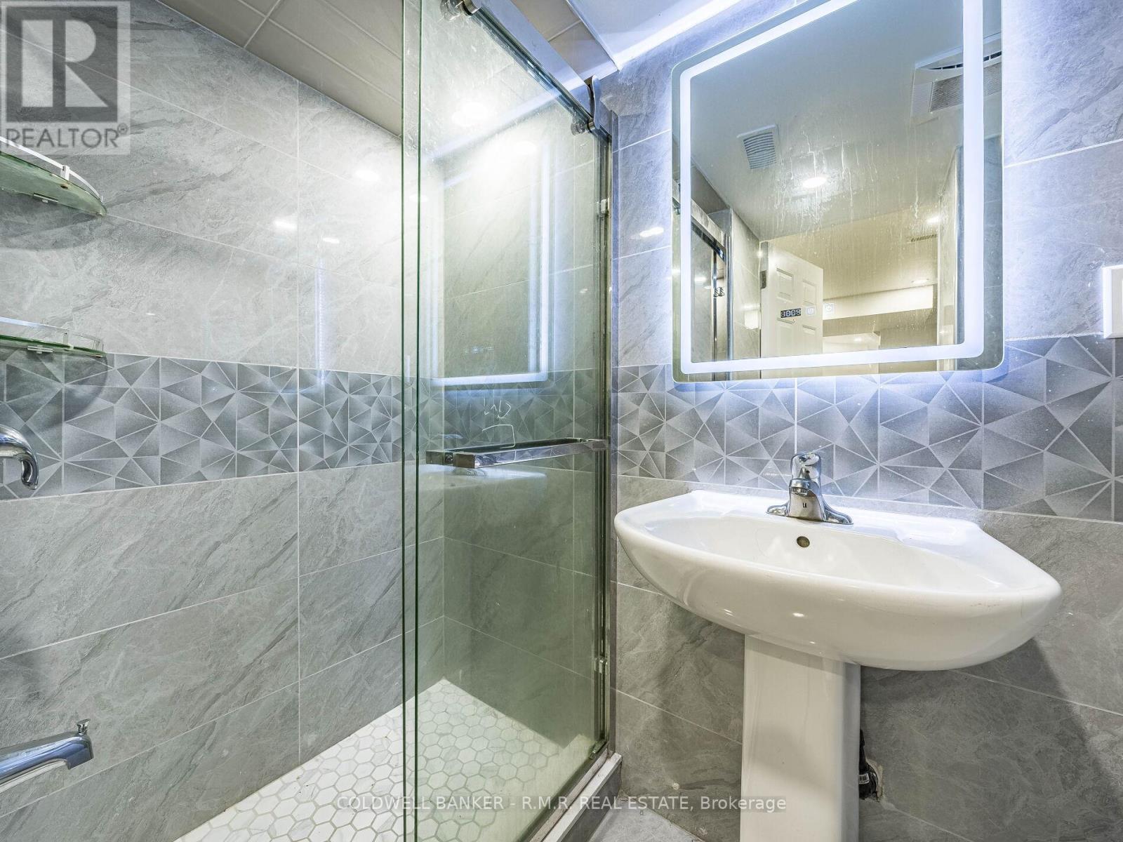 15 George Holley Street, Whitby, Ontario  L1P 0G3 - Photo 18 - E12820226