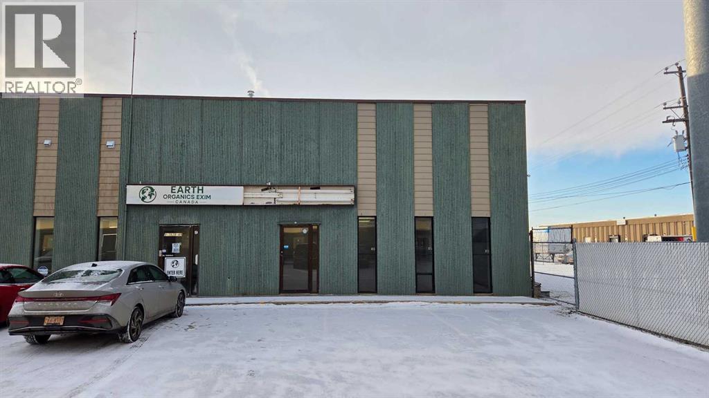 11, 7628 49 Avenue, Red Deer, Alberta  T4P 1M4 - Photo 1 - A2275445