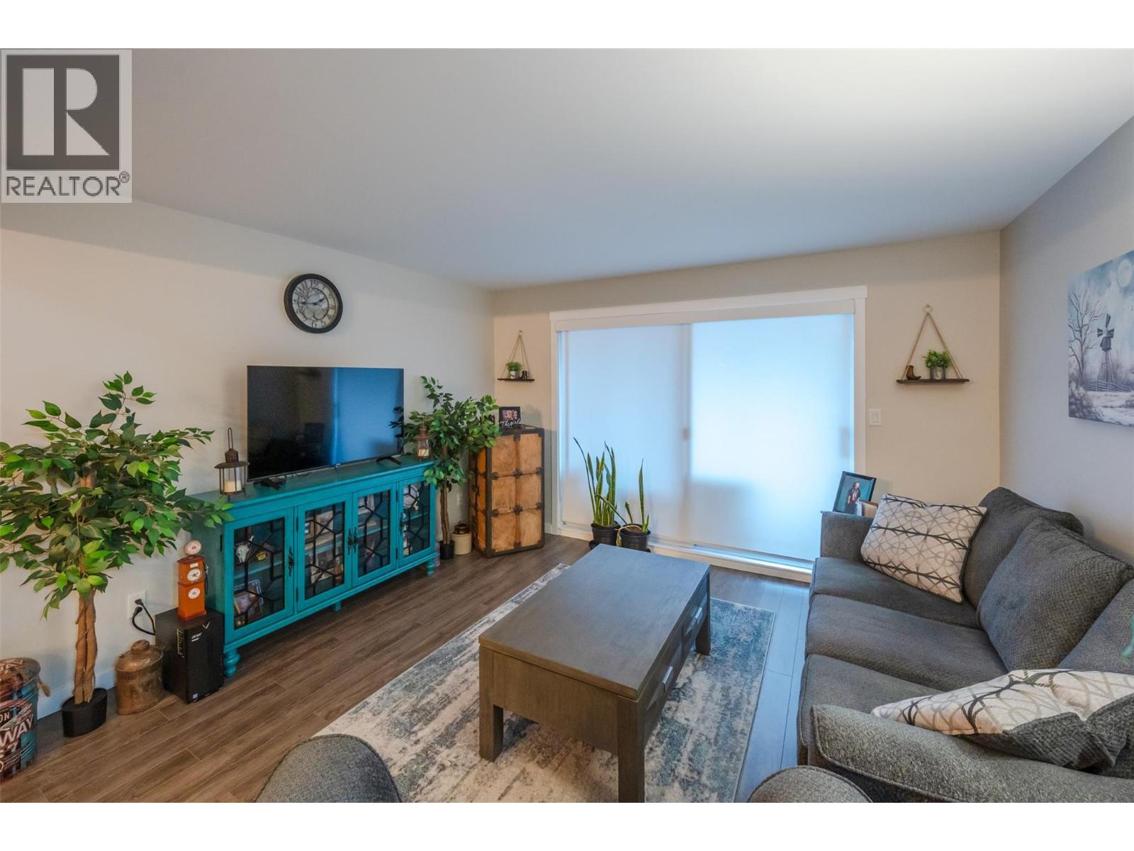 337 MCKINNEY Road Unit# 216 Oliver Photo 8