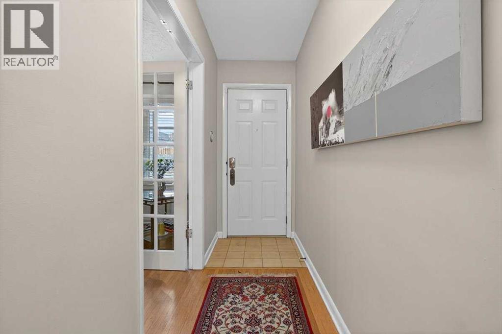 2808 35 Street Sw, Calgary, Alberta  T3E 2Y5 - Photo 3 - A2287781