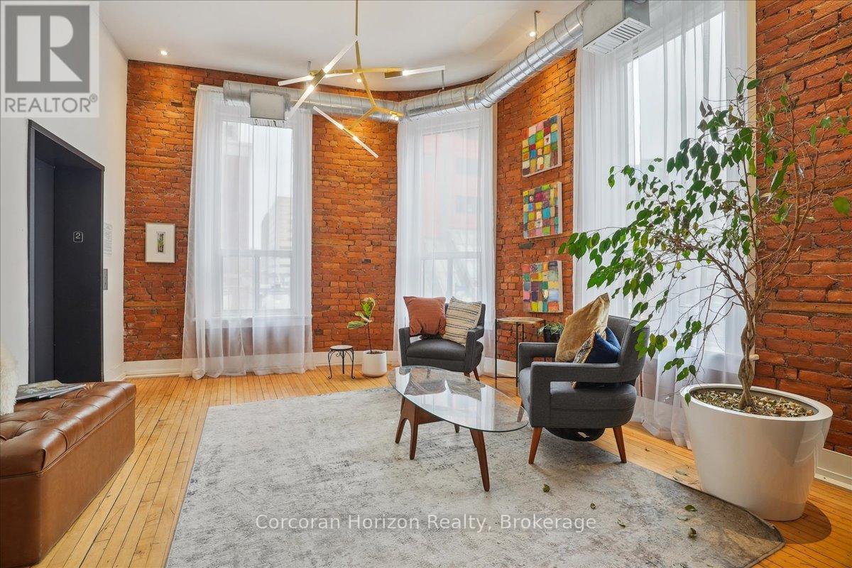 200 - 41 King William Street, Hamilton, Ontario  L8R 1A2 - Photo 10 - X12820394