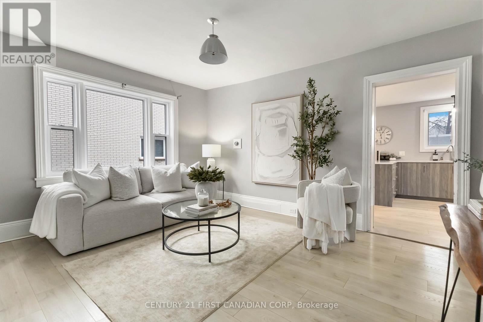 23 Mitchell Street, St. Thomas, Ontario  N5R 2T6 - Photo 1 - X12820356