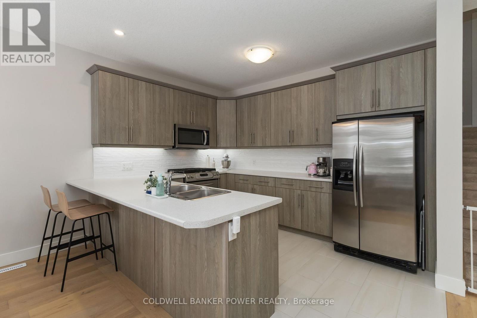 405 Edgevalley Road, London East, Ontario  N5V 0C2 - Photo 15 - X12820392