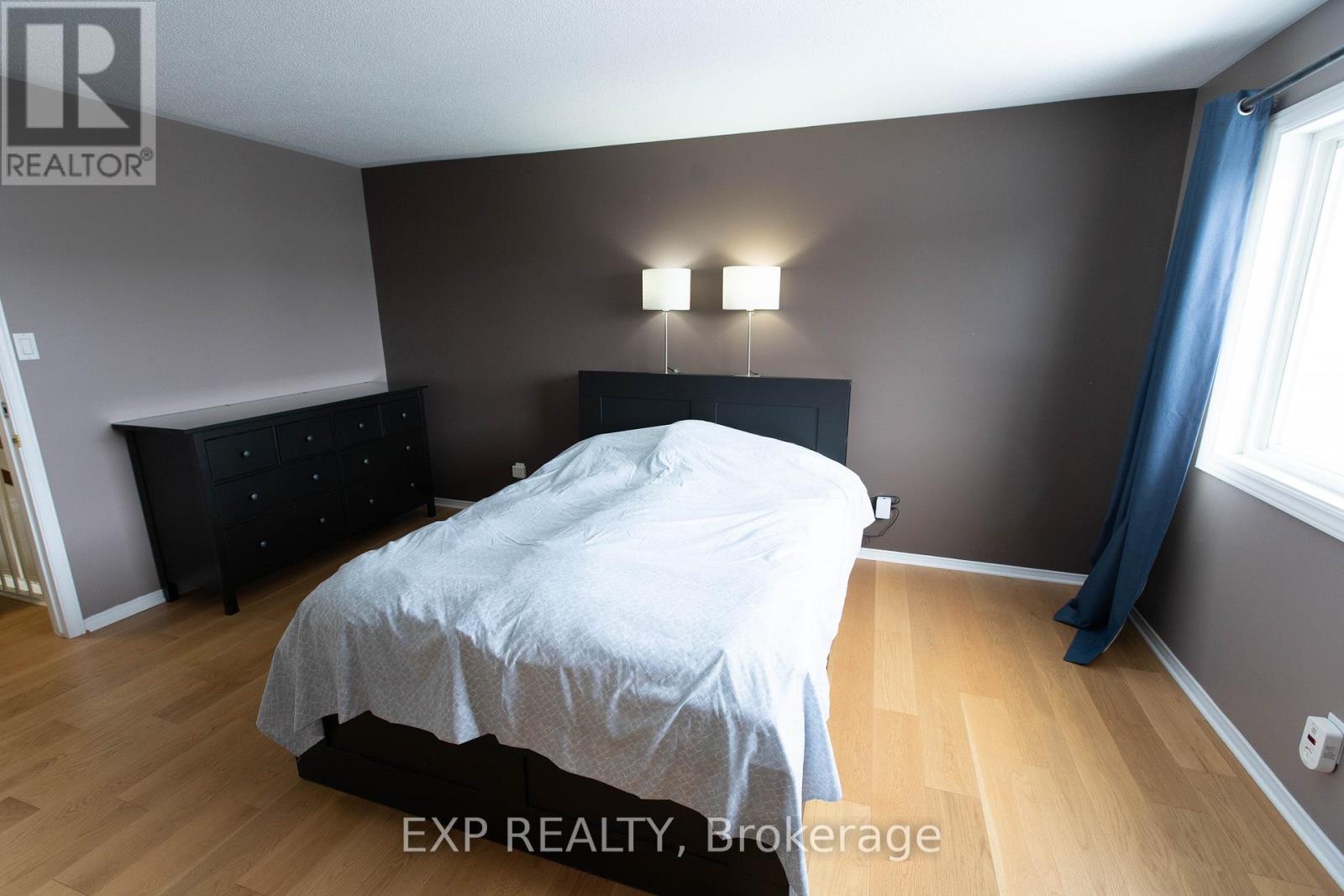54 Sheppard's Glen Avenue, Ottawa, Ontario  K2M 2M9 - Photo 12 - X12820252