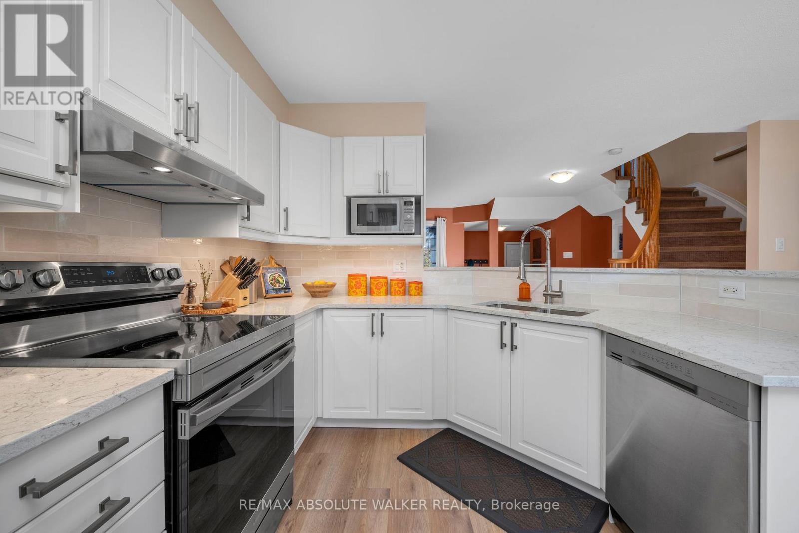 2083 Breezewood Street, Ottawa, Ontario  K4A 4R7 - Photo 15 - X12820306