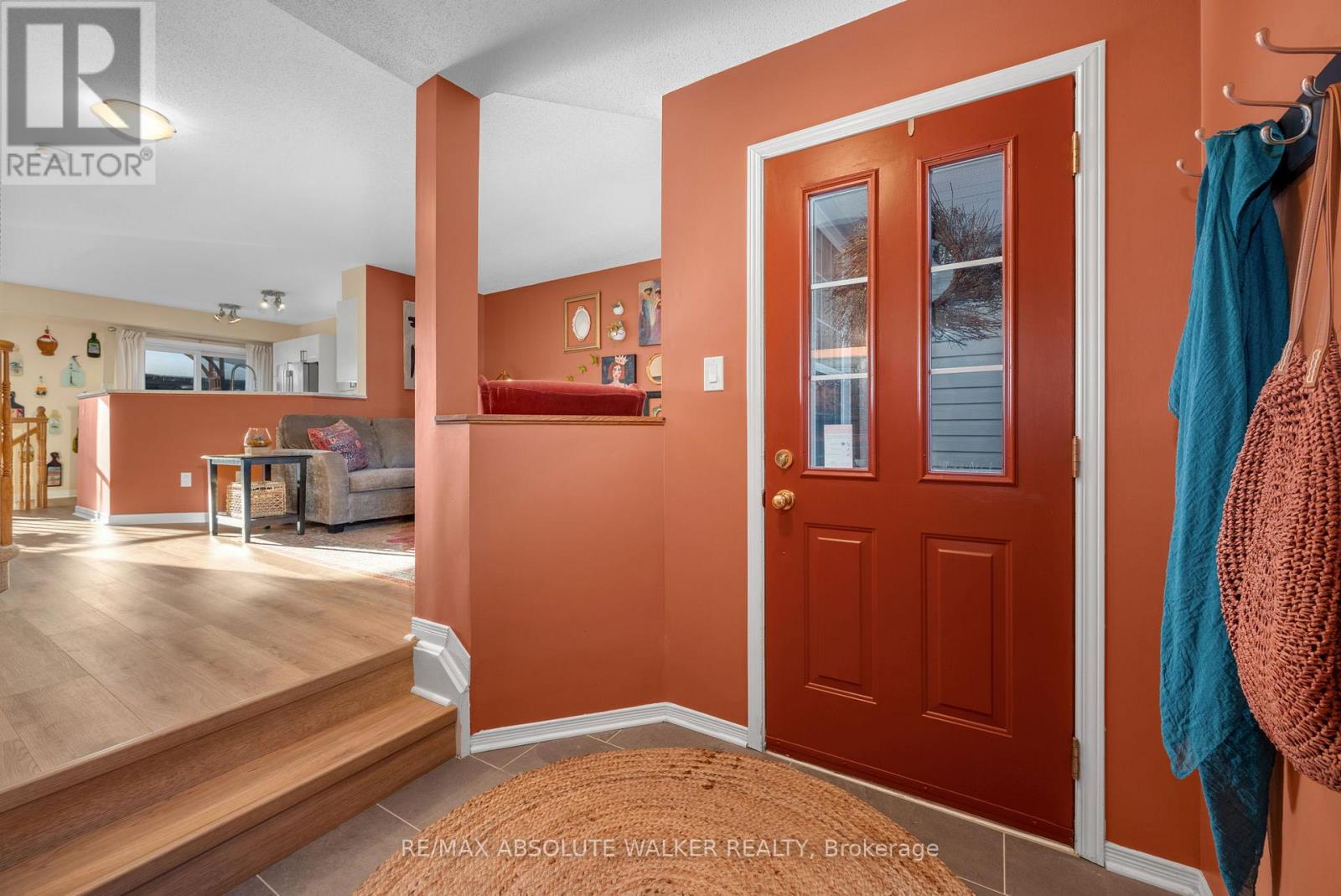 2083 Breezewood Street, Ottawa, Ontario  K4A 4R7 - Photo 4 - X12820306