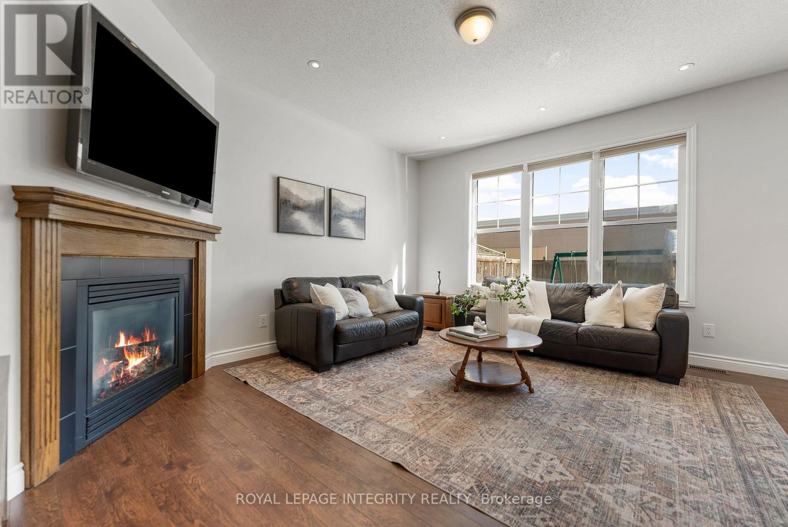 347 Gallantry Way, Ottawa, Ontario K2S 0R1 - Photo 16 - X12820316