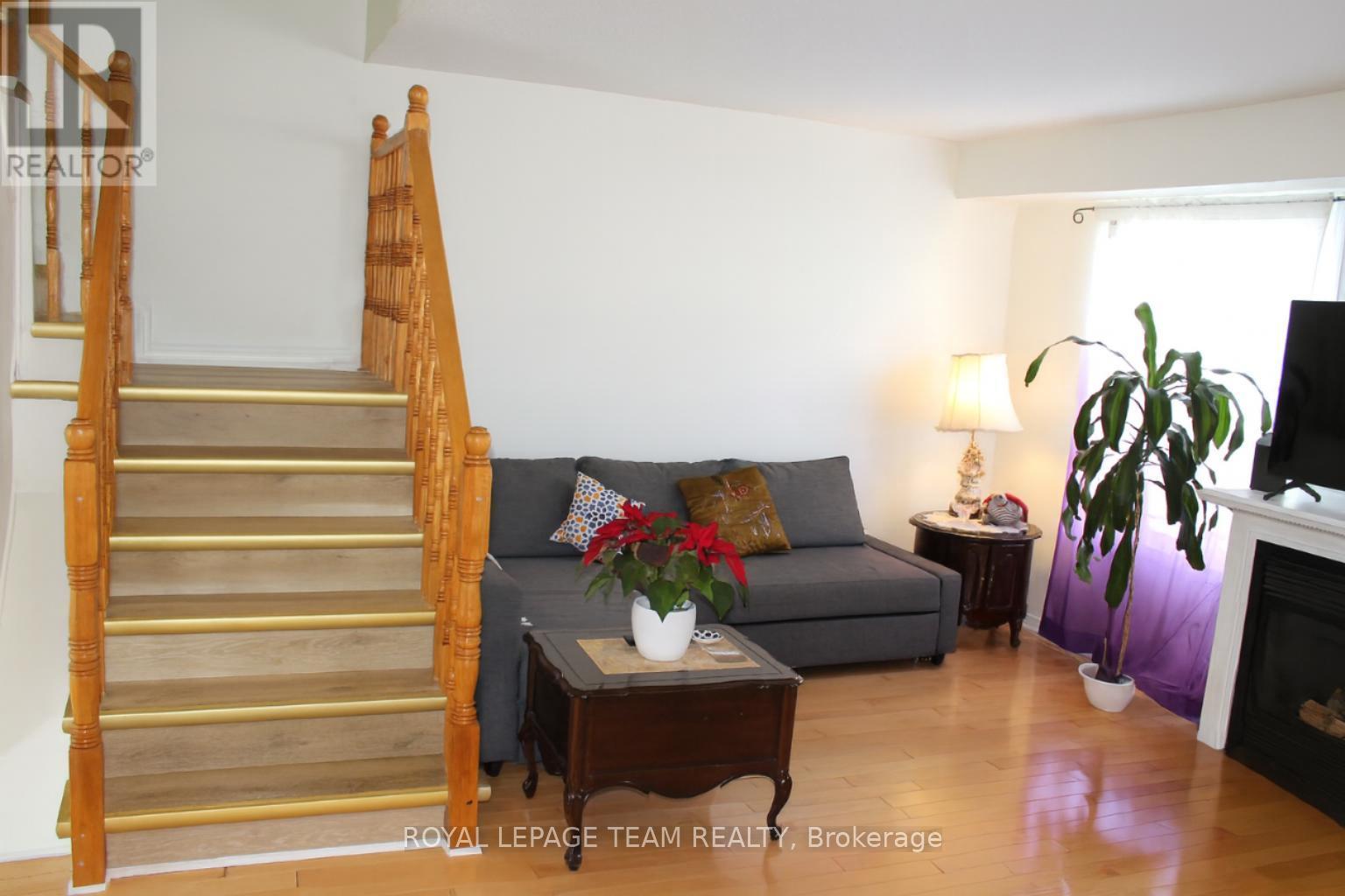 20 Heartleaf Private, Ottawa, Ontario K1T 3Z9 - Photo 7 - X12820320