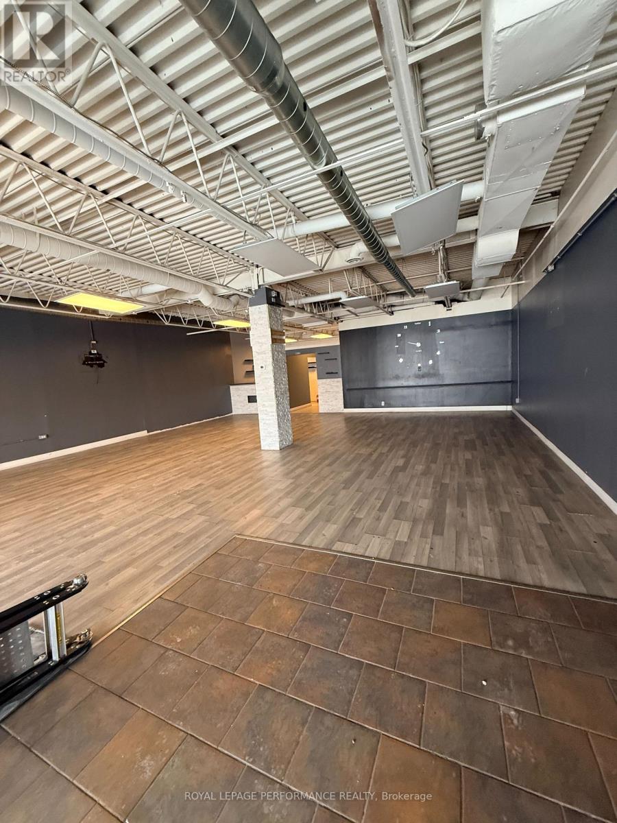 1754a Montreal Road, Ottawa, Ontario  K1J 6N3 - Photo 7 - X12820390