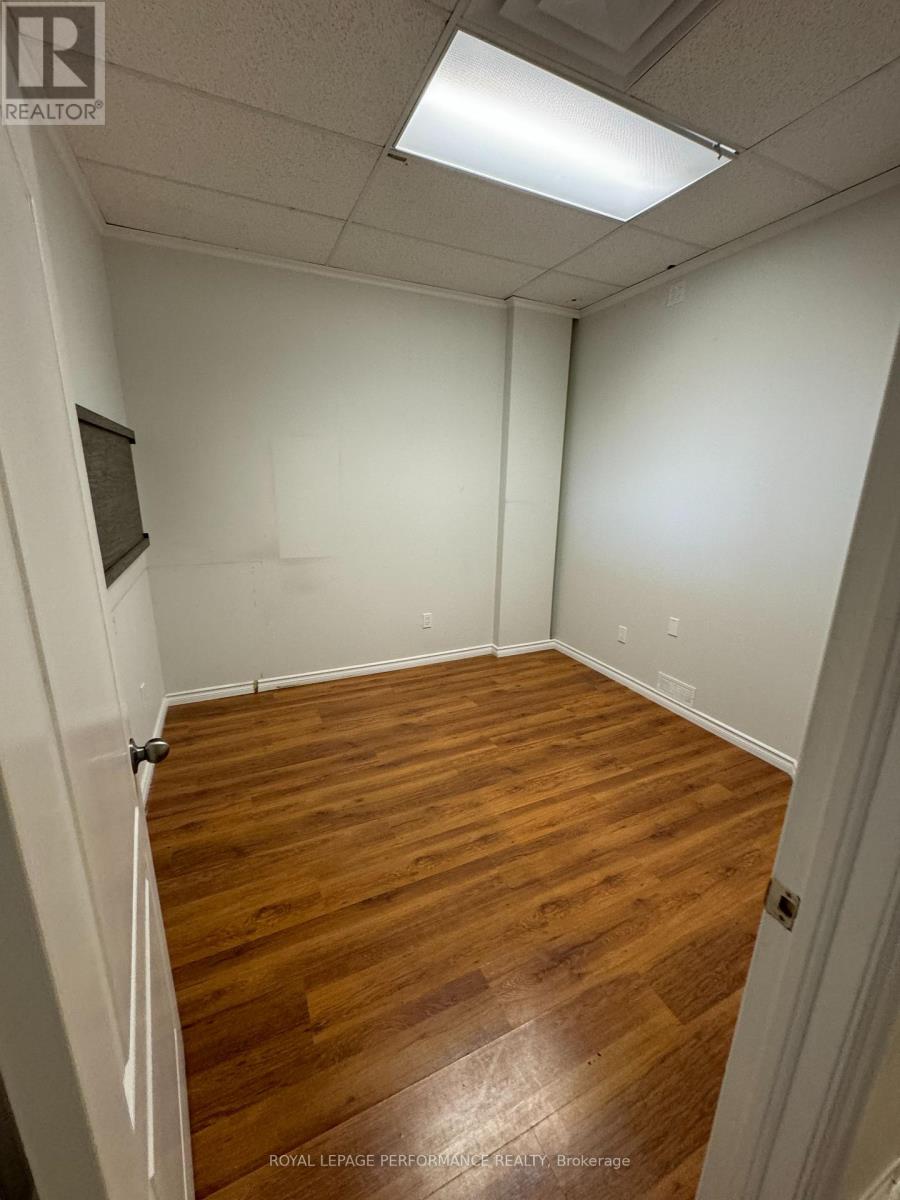 1756 Montreal Road, Ottawa, Ontario  K1J 6N3 - Photo 11 - X12820400