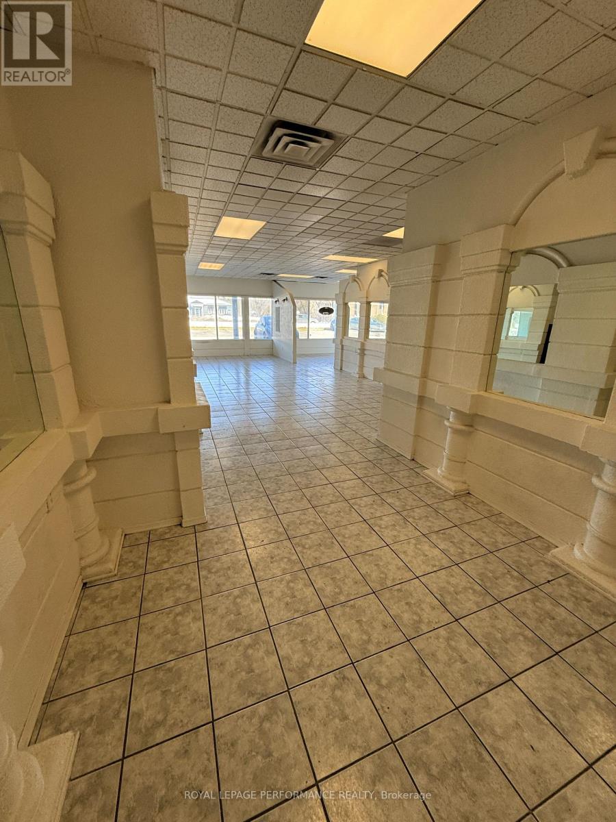 1752 Montreal Road, Ottawa, Ontario  K1J 6N3 - Photo 17 - X12820408