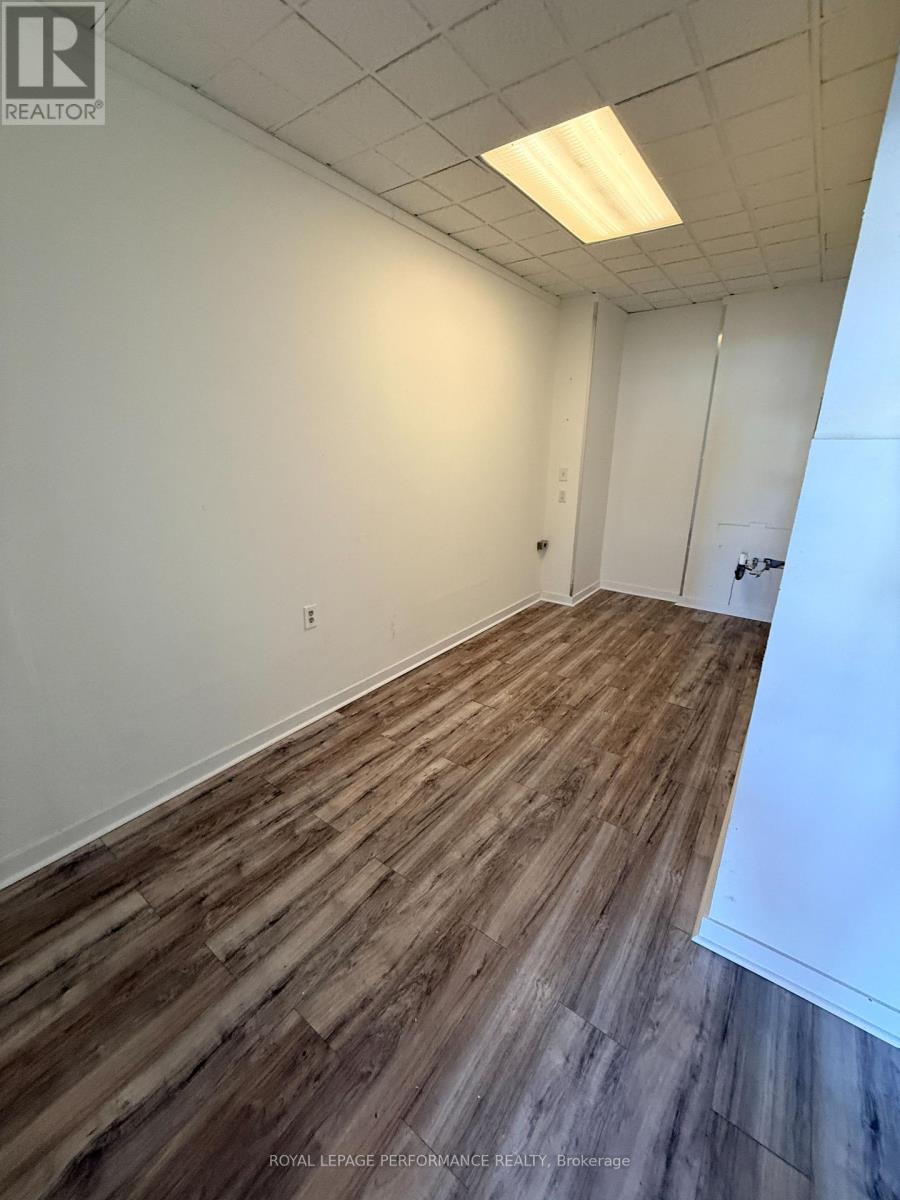 1752 Montreal Road, Ottawa, Ontario  K1J 6N3 - Photo 19 - X12820408