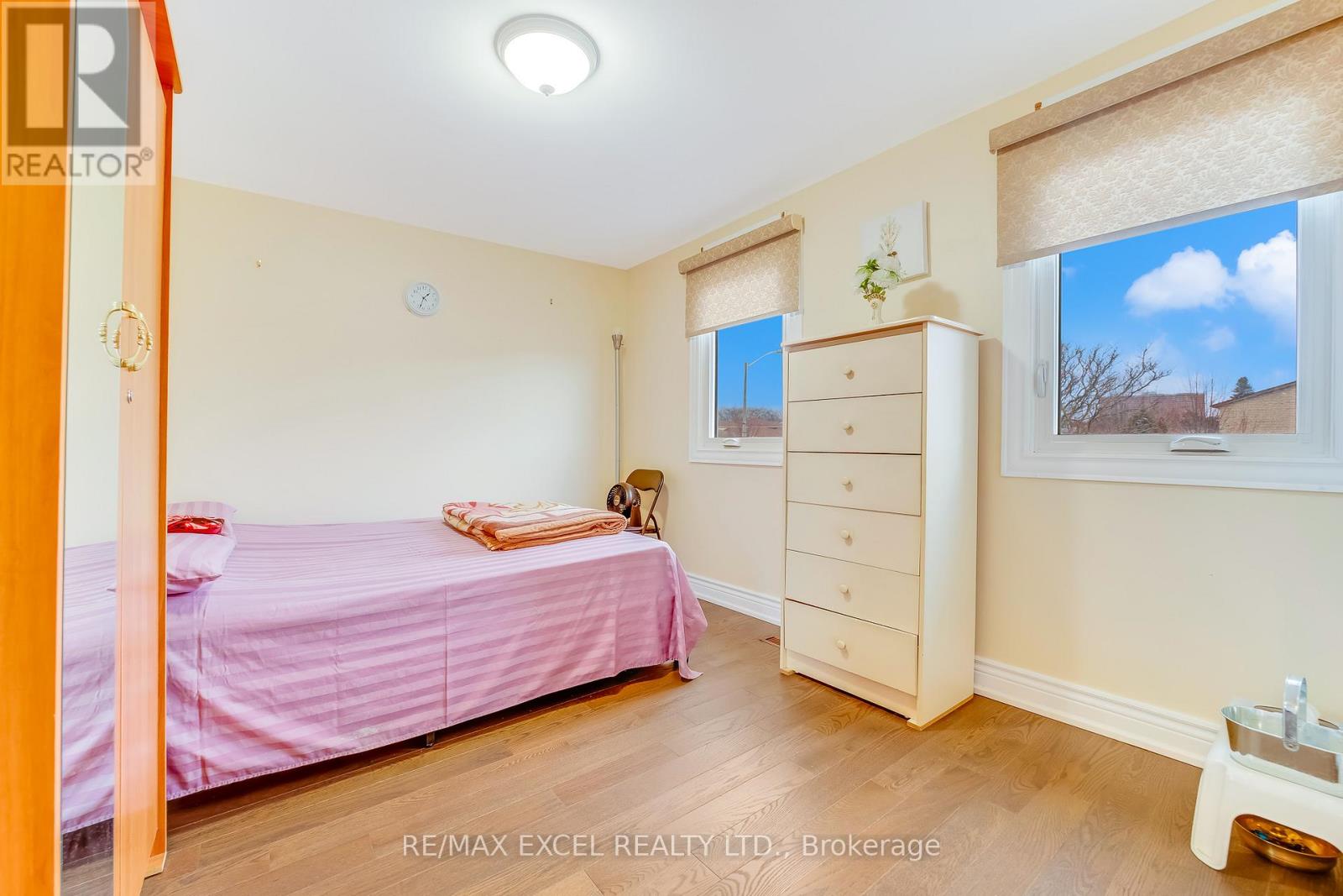 47 Jacob Fisher Drive, Toronto, Ontario  M1B 4K4 - Photo 16 - E12819426