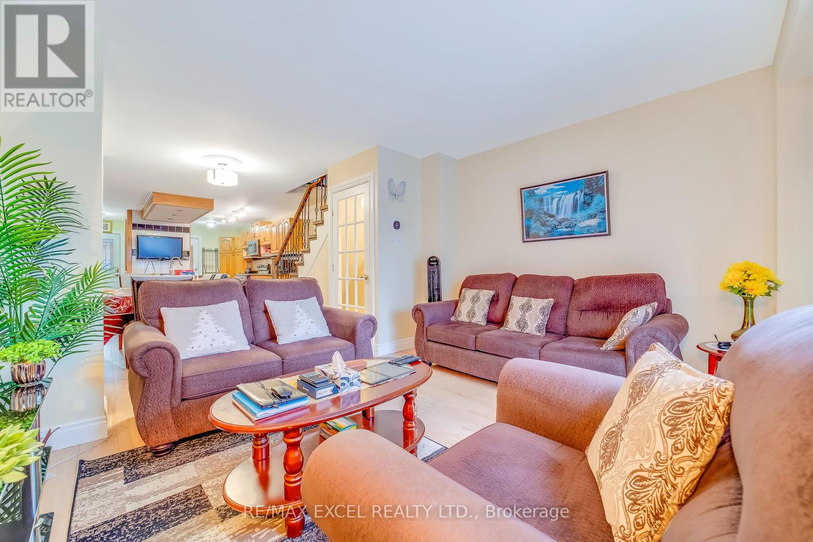 47 Jacob Fisher Drive, Toronto, Ontario  M1B 4K4 - Photo 9 - E12819426