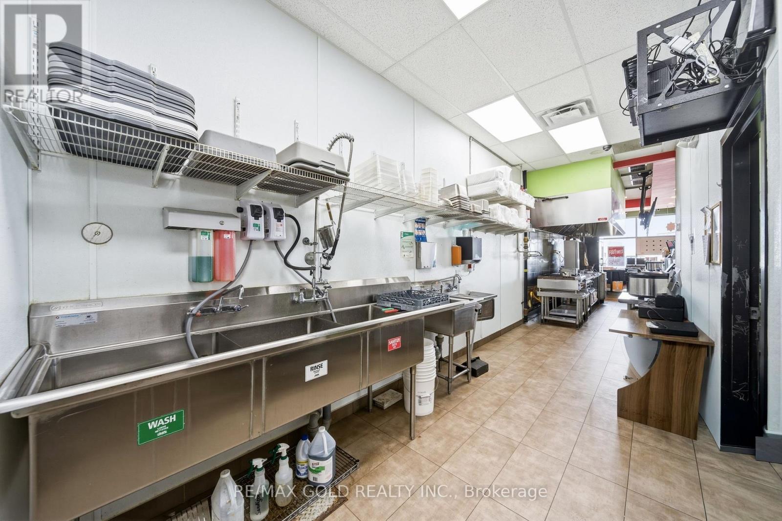 2 - 1356 S Service Road, Hamilton, Ontario  L8E 5C5 - Photo 22 - X12818818