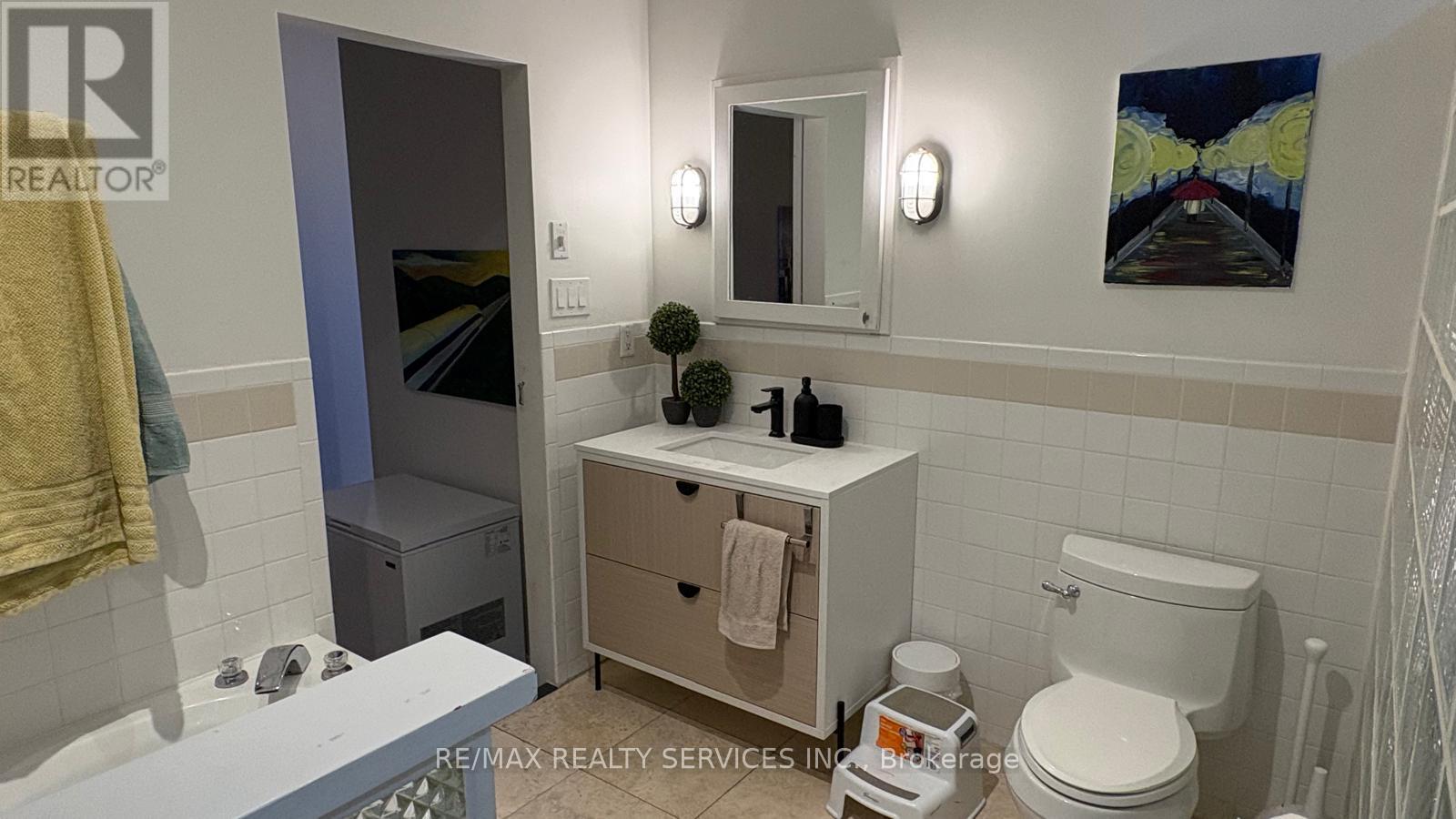 406 - 90 Sumach Street, Toronto, Ontario  M5A 4R4 - Photo 7 - C12820236