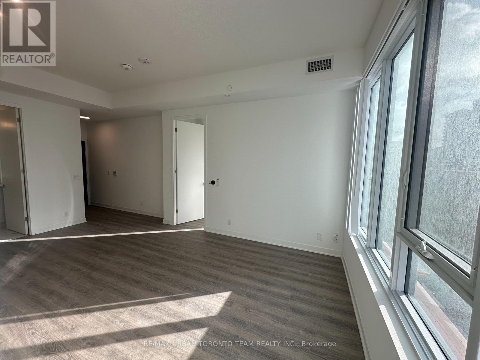 516 - 180 Front Street E, Toronto, Ontario  M5A 0K9 - Photo 4 - C12820358